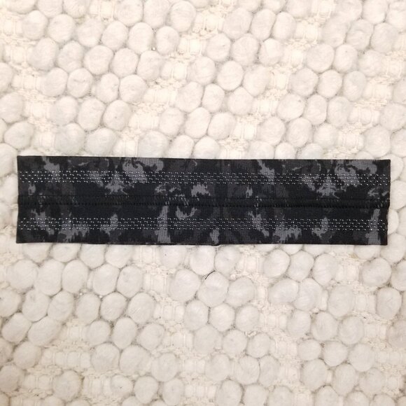 Lululemon Fly Away Tamer Headband Beautiful Baroque Black - Picture 8 of 8